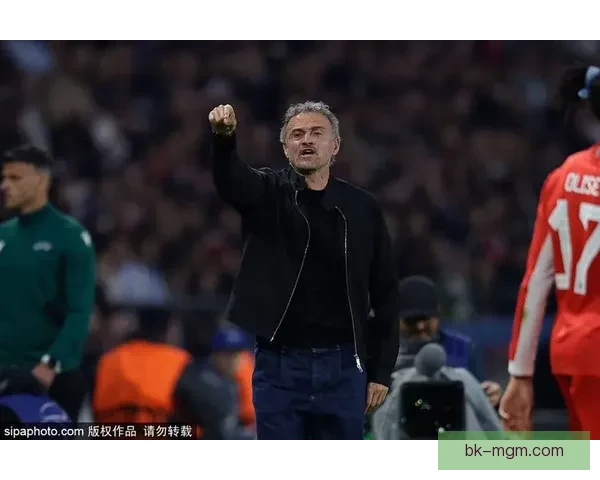 拒绝续约巴黎的恩里克是否重返巴萨再度书写奇迹篇章教练生涯新传奇